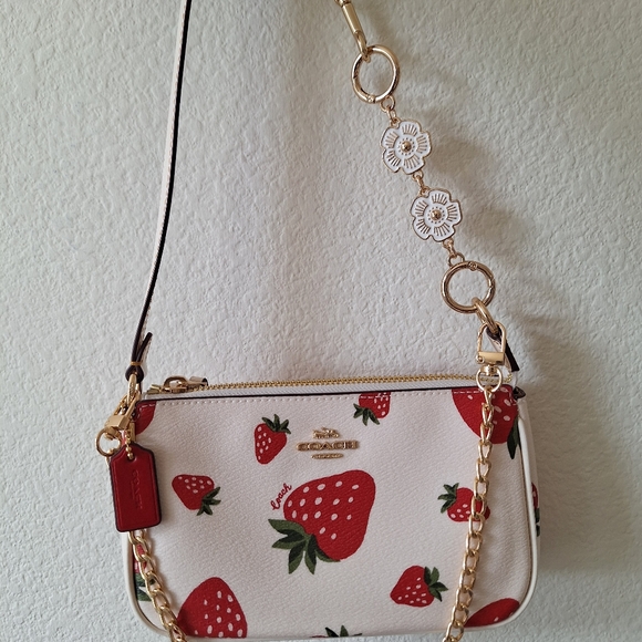 NWT Coach Nolita 19 With Wild Strawberry Print CH533 + Free Chain - Picture 3 of 12